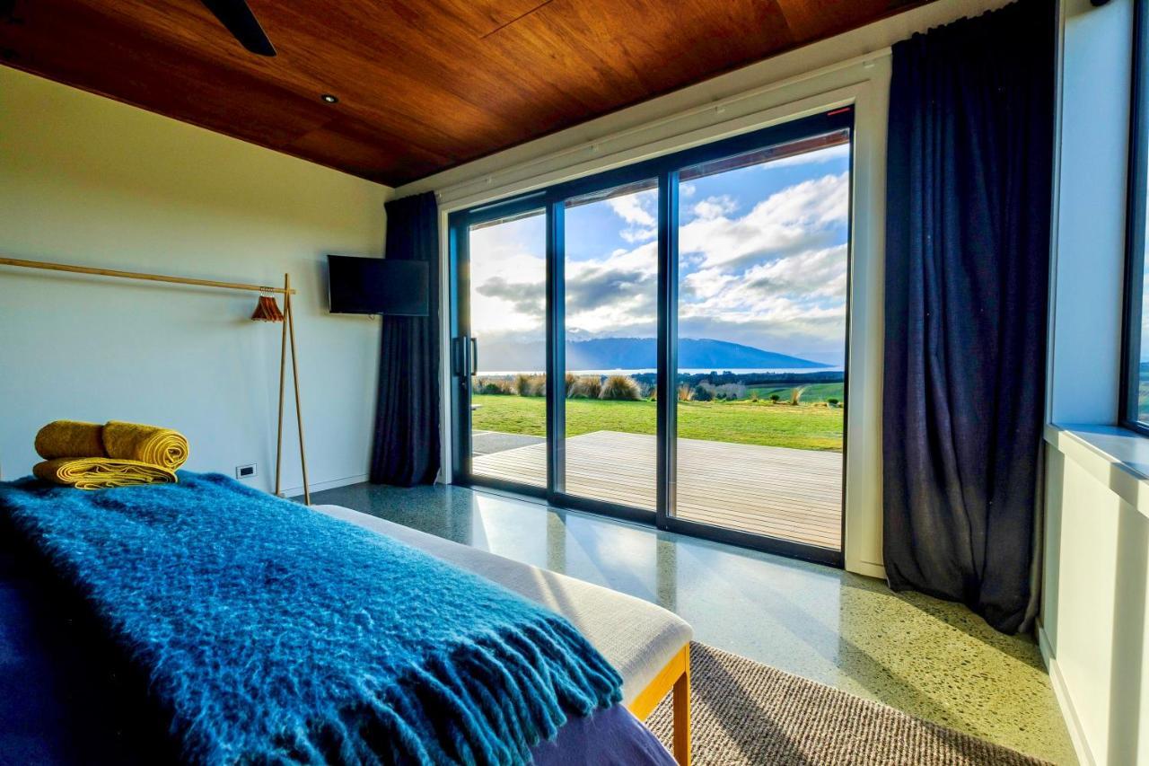 Villa Fiordland Eco-Retreat -- Panoramic Views -- Hot Tub à Te Anau Extérieur photo